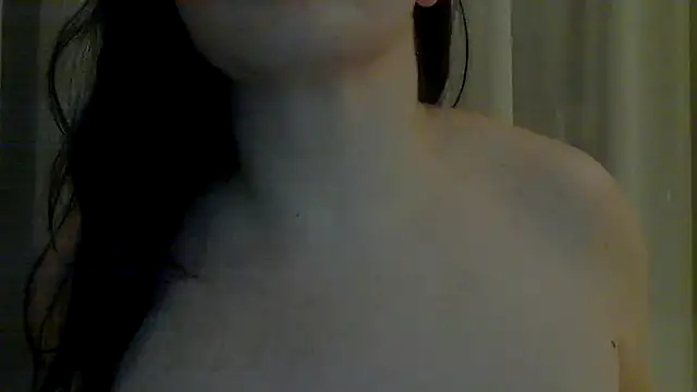 Snapshot of Sandysecret chatting on January 13, 2025, 8:15 pm Sandysecret online show from January 13, 2025, 8:15 pm