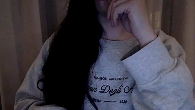Snapshot of Sandysecret chatting on October 2, 2025, 7:43 pm Sandysecret online show from October 2, 2025, 7:43 pm