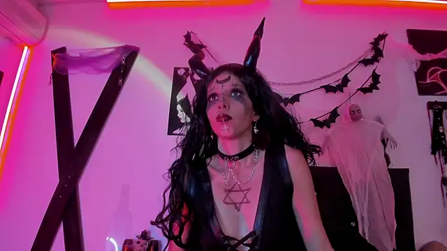 Little Naughtty online show from October 30, 2025, 1:34 pm