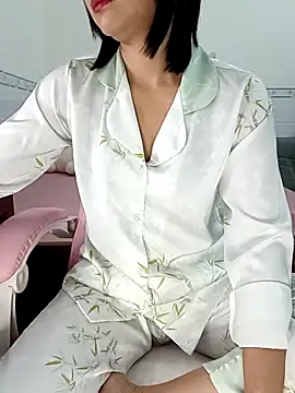    Erin    online show from December 22, 2025, 2:47 pm