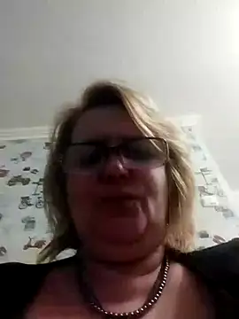 Snapshot of Forest-Lady chatting on February 12, 2025, 8:18 pm Forest-Lady online show from February 12, 2025, 8:18 pm