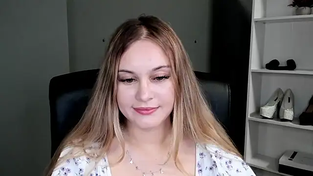 kitty valeria online show from May 14, 2026, 8:59 pm