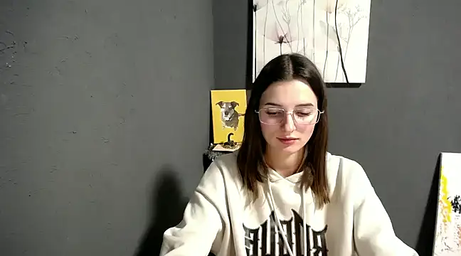 Snapshot of lady_olivia_ chatting on December 10, 2024, 5:00 pm lady olivia online show from December 10, 2024, 5:00 pm