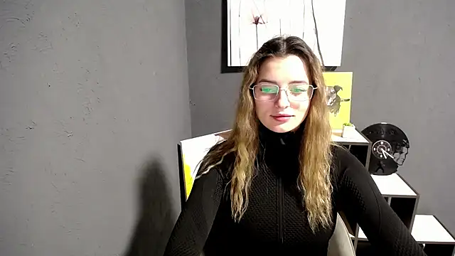 lady olivia  online show from October 30, 2025, 1:12 pm