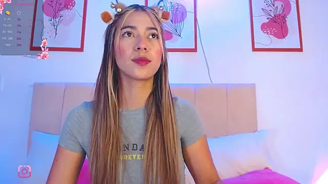 Snapshot of elianabrown chatting on December 22, 2024, 12:17 am elianabrown online show from December 22, 2024, 12:17 am