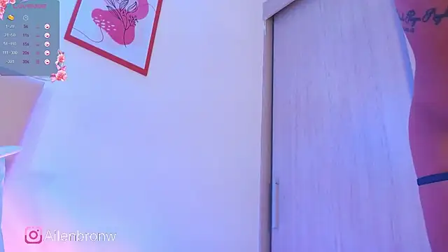Snapshot of elianabrown chatting on December 22, 2024, 3:22 am elianabrown online show from December 22, 2024, 3:22 am
