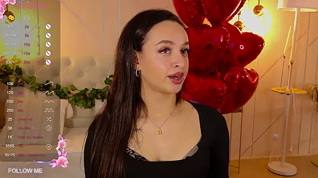 Snapshot of Lolly_Neal chatting on February 11, 2026, 4:39 am Lolly Neal online show from February 11, 2026, 4:39 am