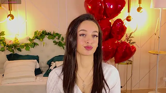 Snapshot of Lolly_Neal chatting on February 15, 2026, 4:31 am Lolly Neal online show from February 15, 2026, 4:31 am