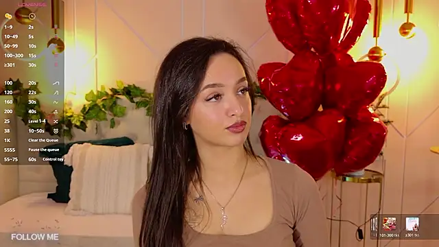 Snapshot of Lolly_Neal chatting on February 17, 2026, 4:42 am Lolly Neal online show from February 17, 2026, 4:42 am