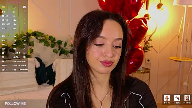 Snapshot of Lolly_Neal chatting on February 18, 2026, 4:41 am Lolly Neal online show from February 18, 2026, 4:41 am