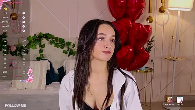 Snapshot of Lolly_Neal chatting on February 20, 2026, 4:42 am Lolly Neal online show from February 20, 2026, 4:42 am