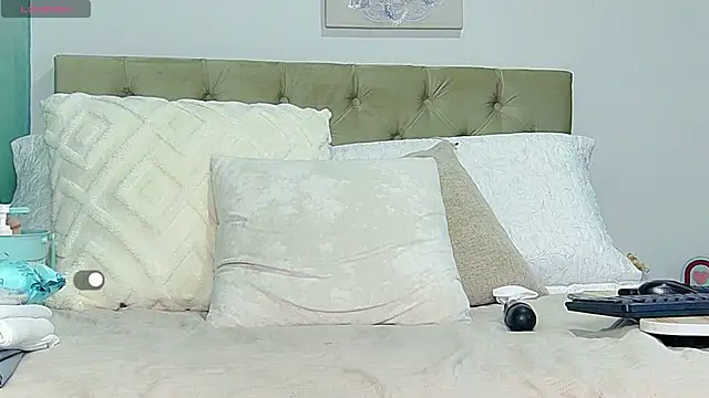 Snapshot of yanella_fire chatting on May 15, 2026, 11:56 pm yanella fire online show from May 15, 2026, 11:56 pm