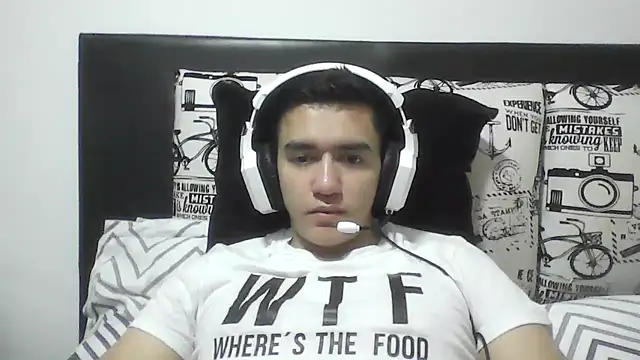 Snapshot of Estebitan_vm chatting on March 12, 2026, 4:29 am Estebitan vm online show from March 12, 2026, 4:29 am