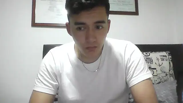 Snapshot of Estebitan_vm chatting on April 16, 2026, 2:56 am Estebitan vm online show from April 16, 2026, 2:56 am