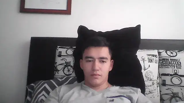 Snapshot of Estebitan_vm chatting on April 19, 2026, 6:21 pm Estebitan vm online show from April 19, 2026, 6:21 pm