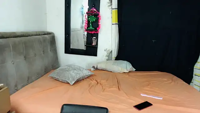 thalia zomerts online show from March 15, 2025, 6:25 am