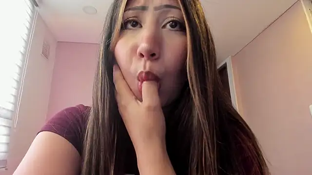 Snapshot of I_am_tori chatting on April 16, 2026, 10:01 pm I am tori online show from April 16, 2026, 10:01 pm