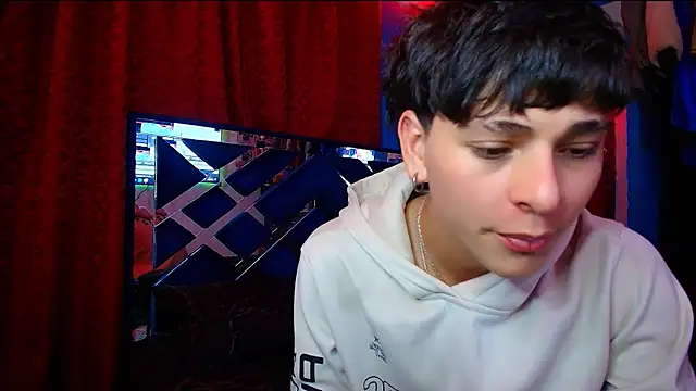 Snapshot of Luke_Howland chatting on September 27, 2025, 2:27 am Luke Howland online show from September 27, 2025, 2:27 am