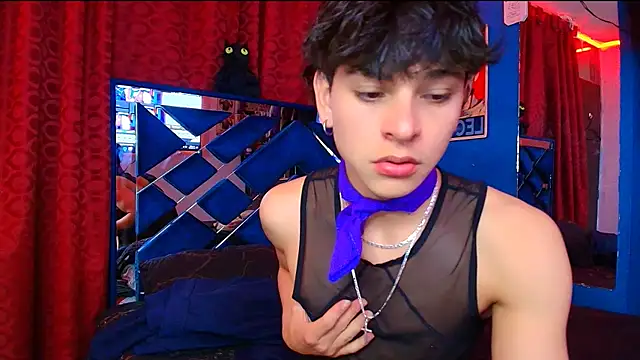 Snapshot of Luke_Howland chatting on October 17, 2025, 11:40 pm Luke Howland online show from October 17, 2025, 11:40 pm