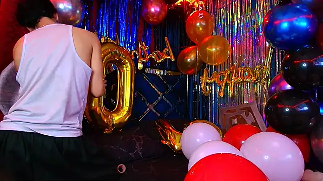 Snapshot of Luke_Howland chatting on November 8, 2025, 1:28 am Luke Howland online show from November 8, 2025, 1:28 am