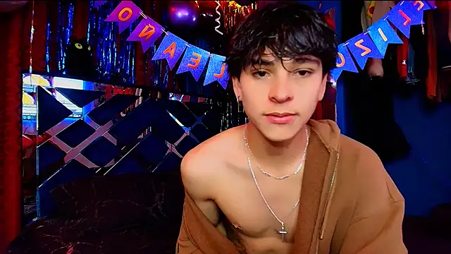 Snapshot of Luke_Howland chatting on November 13, 2025, 11:58 pm Luke Howland online show from November 13, 2025, 11:58 pm