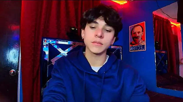 Snapshot of Luke_Howland chatting on November 26, 2025, 2:45 am Luke Howland online show from November 26, 2025, 2:45 am