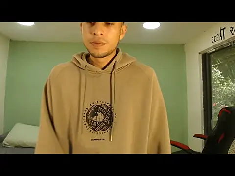 Snapshot of danielitopapuu chatting on January 6, 2026, 1:37 pm danielitopapuu online show from January 6, 2026, 1:37 pm