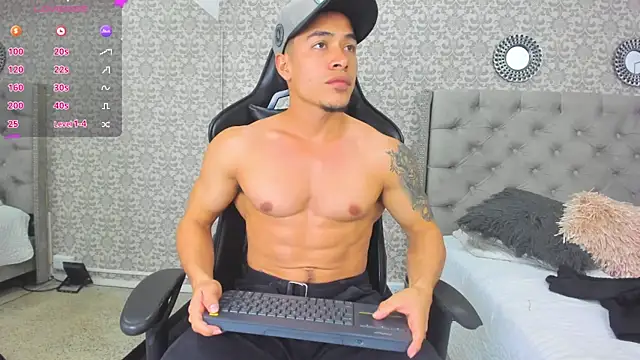 Bryson Collins  online show from January 18, 2025, 11:32 am
