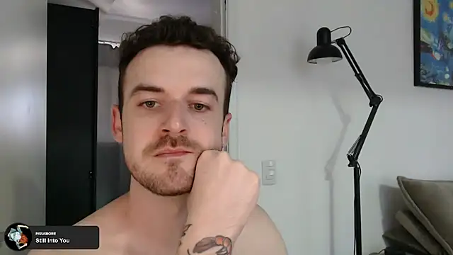 Snapshot of sexxxsutra chatting on March 4, 2025, 8:05 pm sexxxsutra online show from March 4, 2025, 8:05 pm