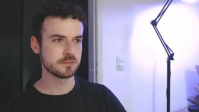 Snapshot of sexxxsutra chatting on March 17, 2025, 11:11 pm sexxxsutra online show from March 17, 2025, 11:11 pm