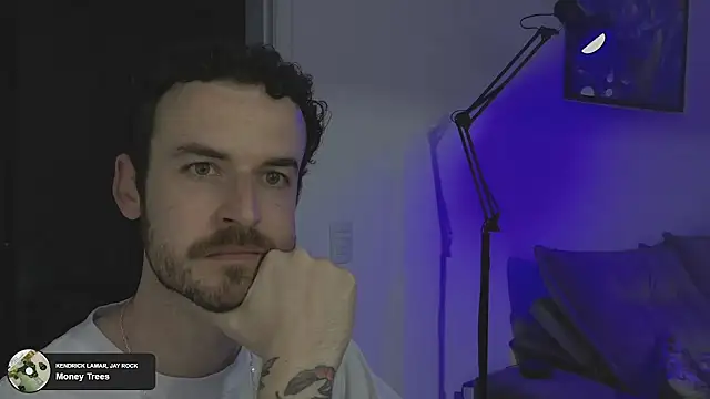 Snapshot of sexxxsutra chatting on October 29, 2025, 10:55 pm sexxxsutra online show from October 29, 2025, 10:55 pm