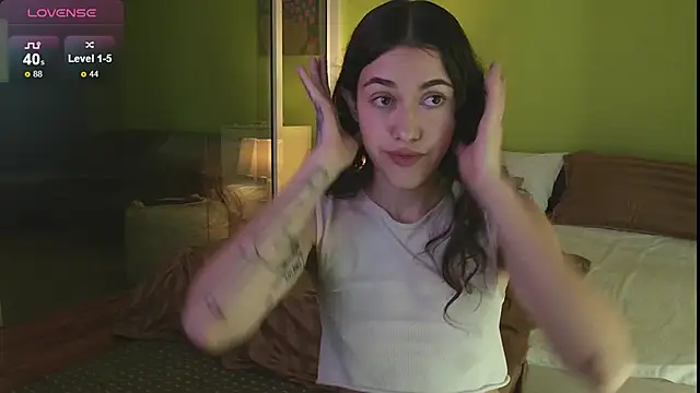 Snapshot of sadetuiningaa chatting on September 23, 2025, 1:30 am sadetuiningaa online show from September 23, 2025, 1:30 am