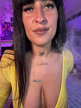 CarolaDrago online show from May 11, 2026, 4:59 pm