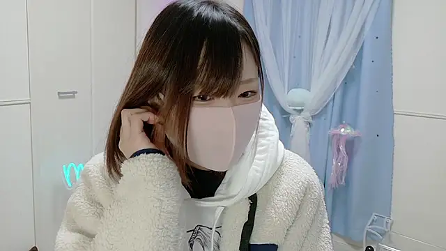 Snapshot of MEI--55 chatting on February 21, 2025, 8:51 am MEI--55 online show from February 21, 2025, 8:51 am