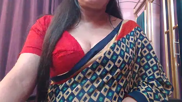 Snapshot of desi-maisa130 chatting on February 1, 2026, 5:00 pm desi-maisa130 online show from February 1, 2026, 5:00 pm