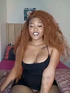 charmainexxx online show from June 18, 2026, 2:43 pm