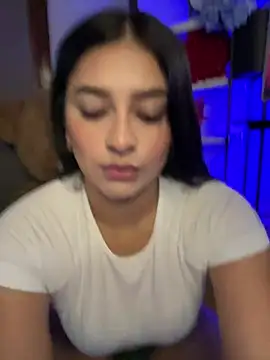 Snapshot of sarasoto_1 chatting on February 8, 2025, 9:15 pm sarasoto 1 online show from February 8, 2025, 9:15 pm