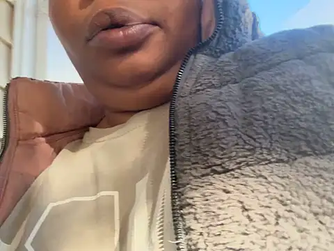 Snapshot of JCCaramelbarbie1 chatting on January 16, 2025, 2:41 pm JCCaramelbarbie1 online show from January 16, 2025, 2:41 pm
