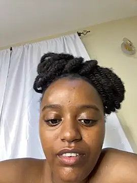 Snapshot of Doublefreaks chatting on November 18, 2025, 12:05 am Doublefreaks online show from November 18, 2025, 12:05 am