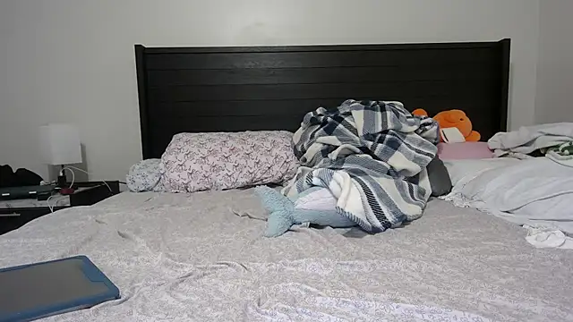 Snapshot of QueenLolaX chatting on January 11, 2026, 4:39 am QueenLolaX online show from January 11, 2026, 4:39 am