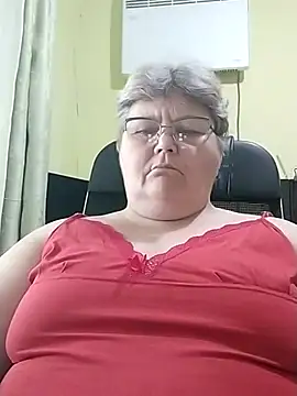 Snapshot of AlenushkaGold chatting on September 24, 2025, 9:34 am AlenushkaGold online show from September 24, 2025, 9:34 am
