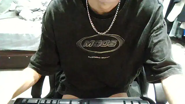 Snapshot of kaikai_0804 chatting on October 22, 2025, 5:56 pm kaikai 0804 online show from October 22, 2025, 5:56 pm