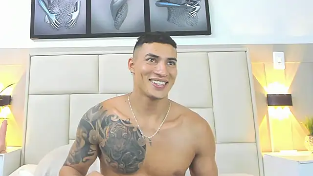 angel adamx online show from February 13, 2025, 10:02 am