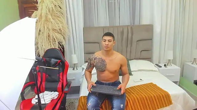 angel adamx online show from November 30, 2025, 4:00 pm