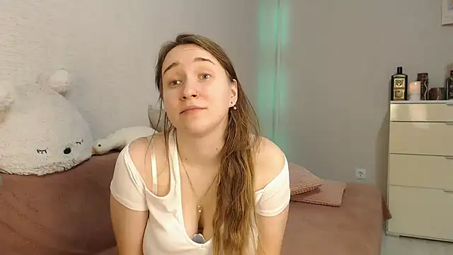 Snapshot of lovely_hayley chatting on December 10, 2024, 9:22 pm lovely hayley online show from December 10, 2024, 9:22 pm