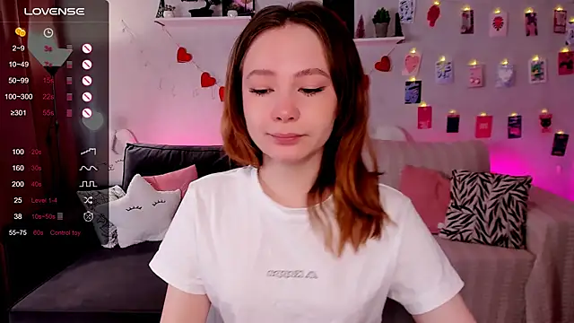 LanaBlu  online show from January 18, 2026, 8:51 am