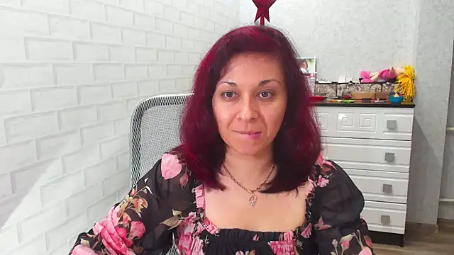 TeasyLana online show from December 10, 2024, 6:01 am