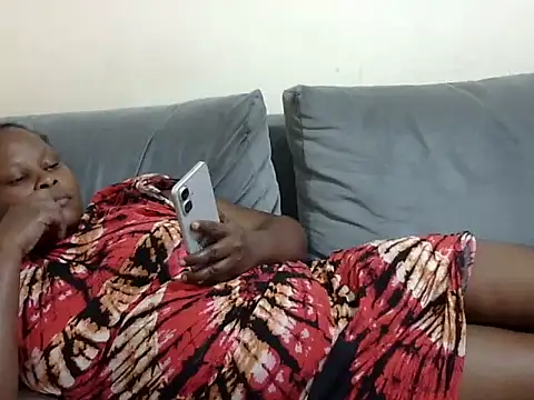 Snapshot of Pretty_lilly02 chatting on April 11, 2026, 10:03 pm Pretty lilly02 online show from April 11, 2026, 10:03 pm