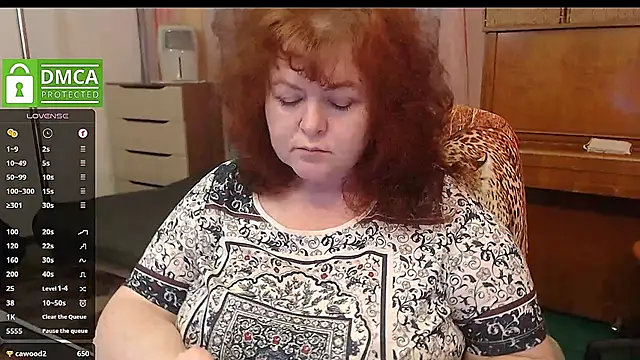 Snapshot of RoseRed69 chatting on February 3, 2025, 7:51 am RoseRed69 online show from February 3, 2025, 7:51 am