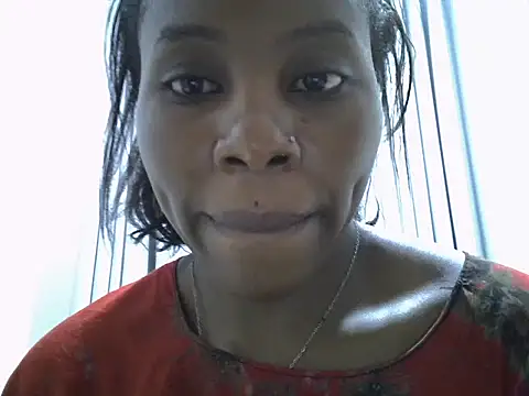 Snapshot of Queen_loveer chatting on January 7, 2026, 7:16 pm Queen loveer online show from January 7, 2026, 7:16 pm